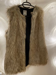 Gilet fausse fourrure