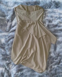 Robe kaki asymétrique sans bretelles